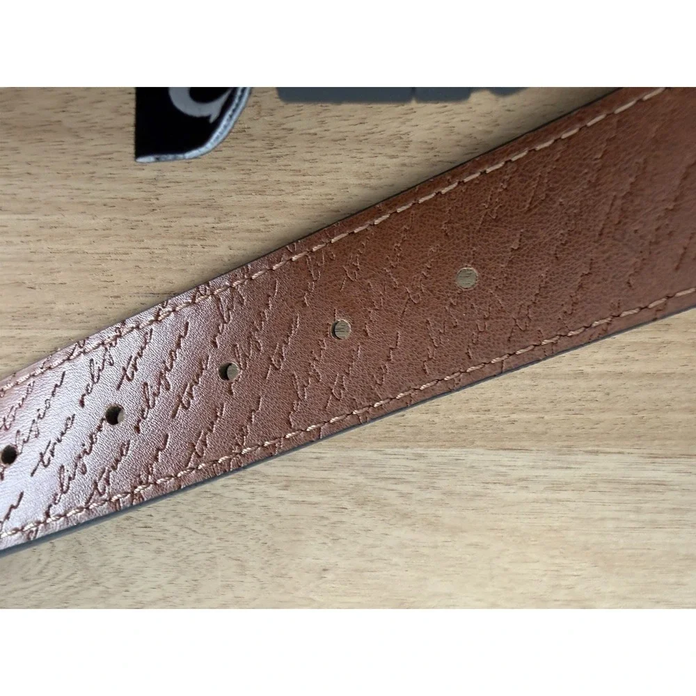 True Religion Reversible Belt Size 34 Black Tan Matte Horseshoe Buckle NWT